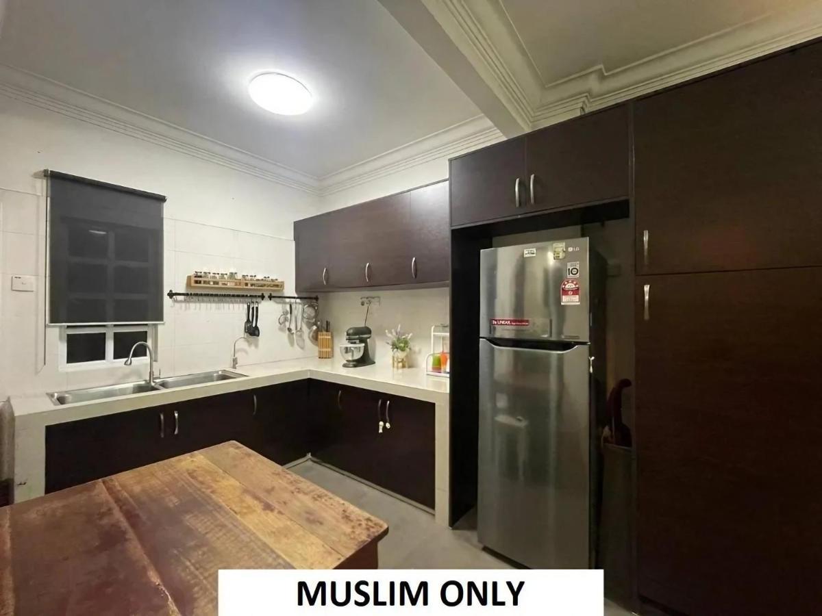 Homestay Laman Nuri, Kota Damansara Petaling Jaya Exteriör bild