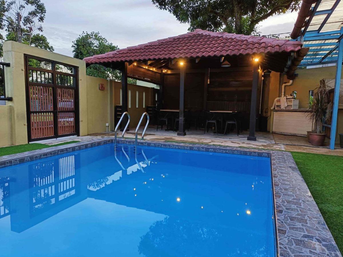Homestay Laman Nuri, Kota Damansara Petaling Jaya Exteriör bild