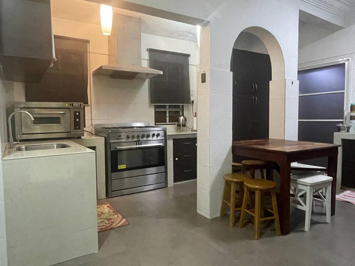 Homestay Laman Nuri, Kota Damansara Petaling Jaya Exteriör bild